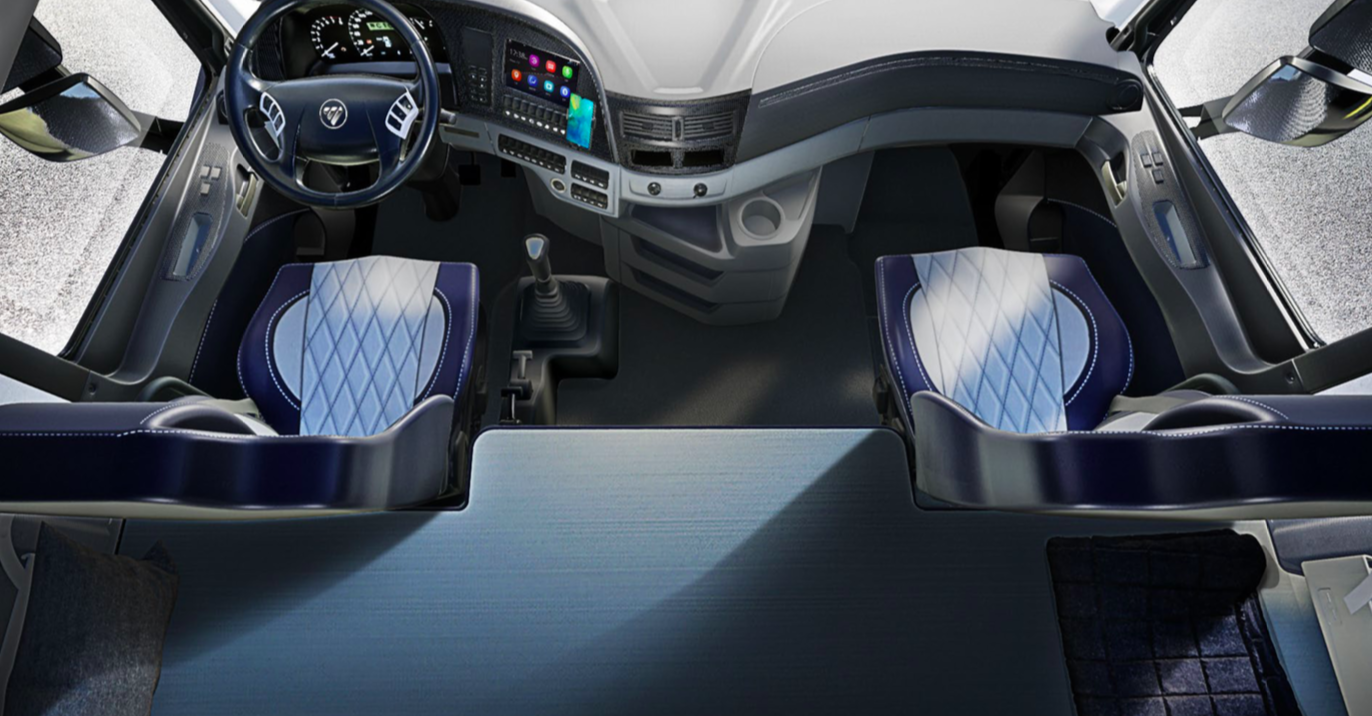 携五大进化演绎可持续高效 欧曼超级重卡2019款全系上市