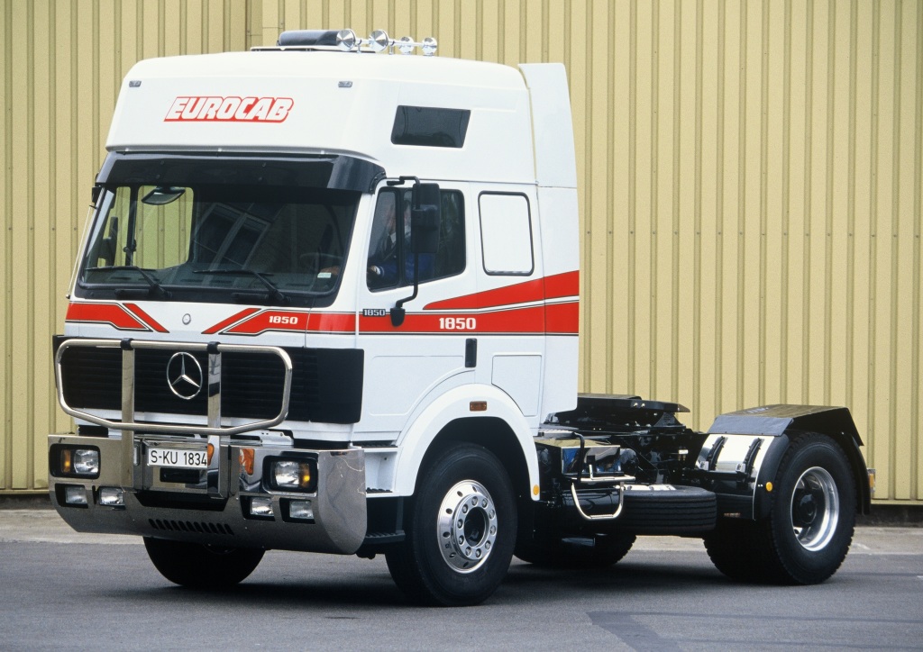 奔驰卡车百年进化史