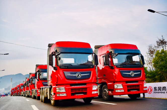 东风天龙·2019南水北调马拉松十堰燃情开跑