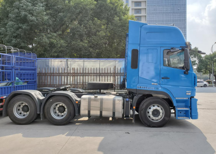 既熟悉又陌生的陕汽轩德x3l牵引车