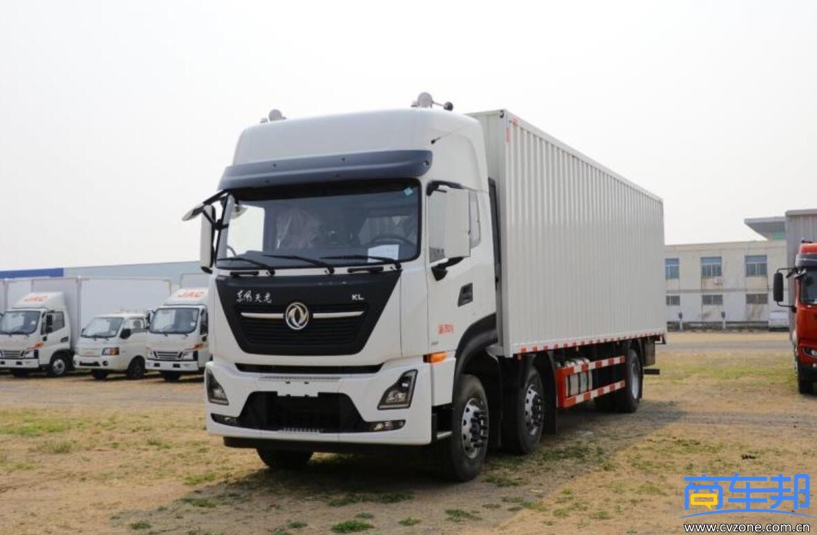 两款东风6x2载货车对比:用户怎么选?