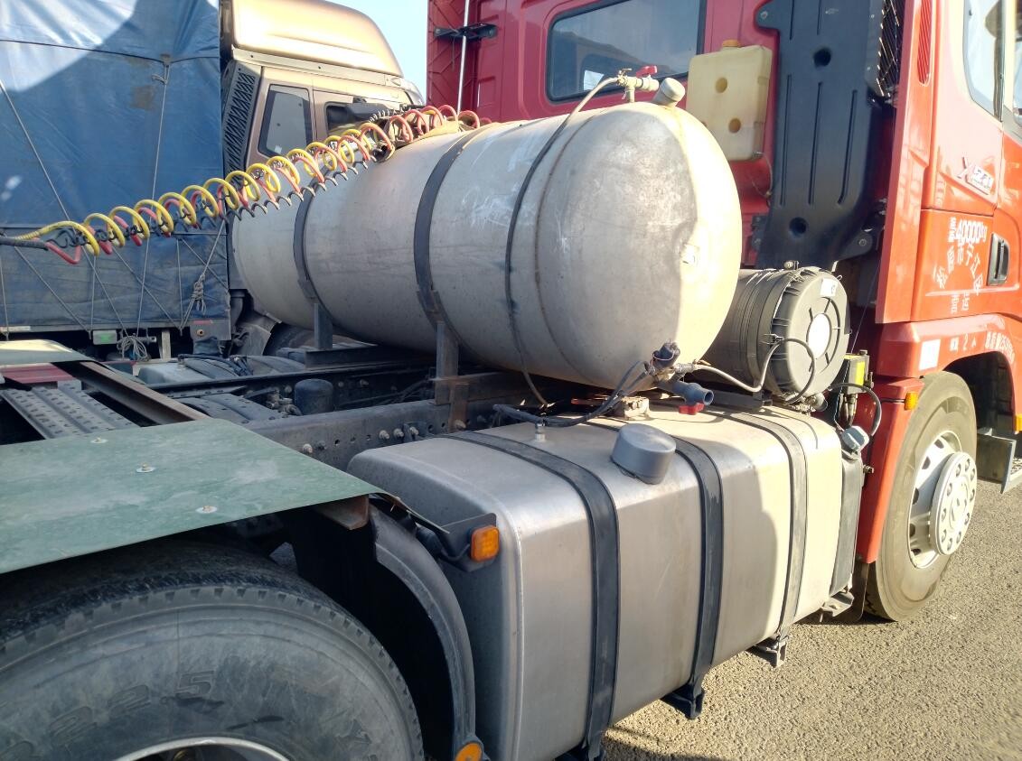 给刹车浇水降温使用的大水罐