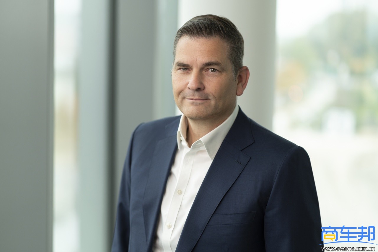 marc-llistosella-ceo-knorr-bremse_original_low.jpg